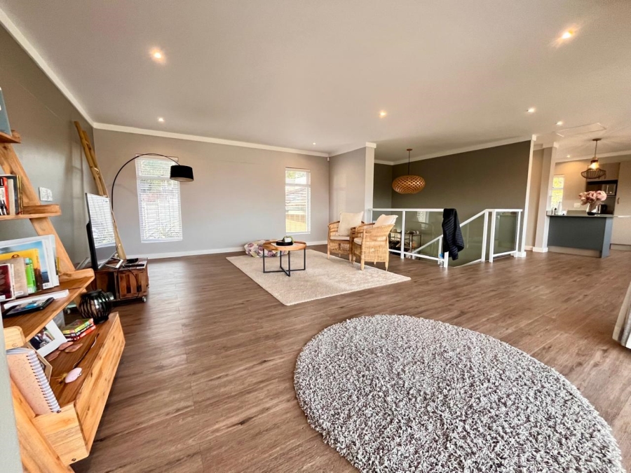To Let 3 Bedroom Property for Rent in Nahoon Beach Eastern Cape